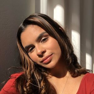 Meet your Posher, Isabela